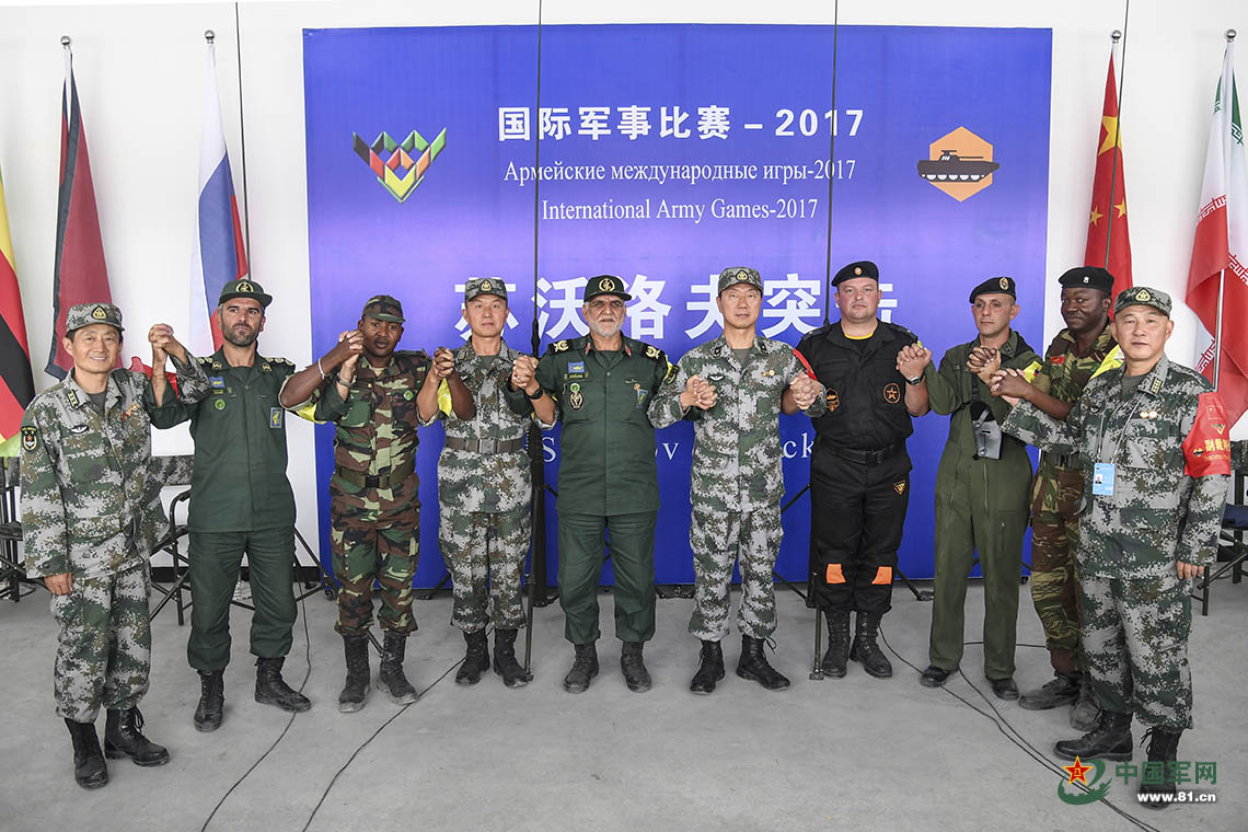 包含国际裁判培训：保证比赛裁决的专业性和公正性的词条