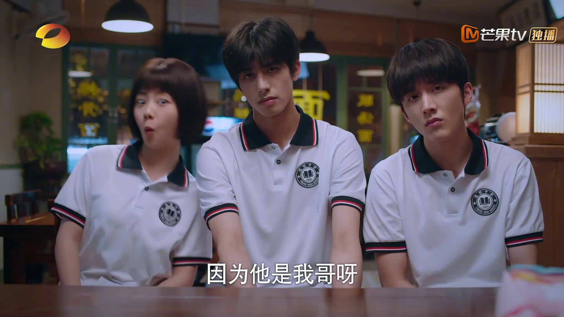 蛙泳表现稳定突尼斯顺利晋级,蛙泳竞速视频